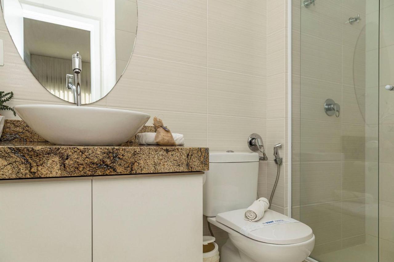 Punta Blu 102-7 - Apartamento De Alto Padrao Em Condominio Exclusivo, Quadra Poliesportiva - Piscina - Portaria 24H. Bombinhas Esterno foto